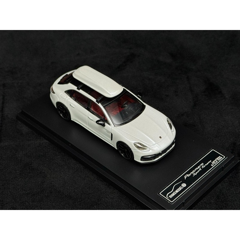RM 1:64 Rhino Porsche Panamera - Die Cast Car 1 64 评论和价格